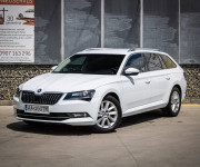 Škoda Superb Combi 2.0 TDI DSG Style, Webasto, Kessy, Bixenón, Navi, pamäťové sedadlo