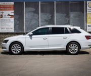 Škoda Superb Combi 2.0 TDI DSG Style, Webasto, Kessy, Bixenón, Navi, pamäťové sedadlo