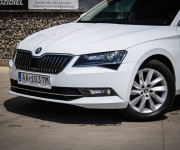 Škoda Superb Combi 2.0 TDI DSG Style, Webasto, Kessy, Bixenón, Navi, pamäťové sedadlo