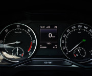 Škoda Superb Combi 2.0 TDI DSG Style, Webasto, Kessy, Bixenón, Navi, pamäťové sedadlo