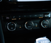 Škoda Superb Combi 2.0 TDI DSG Style, Webasto, Kessy, Bixenón, Navi, pamäťové sedadlo
