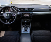 Škoda Superb Combi 2.0 TDI DSG Style, Webasto, Kessy, Bixenón, Navi, pamäťové sedadlo
