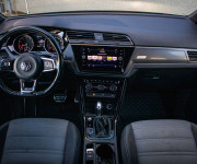 Volkswagen Touran 1.4 TSI R-Line DSG, Slovenské, Kamera, ACC, vyhrievané čelné, DPH