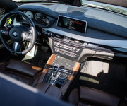 BMW X6 xDrive 30d Mpacket, nové komplet rozvody, LED svetlá, Harman, šíber, HUD, ŤZ