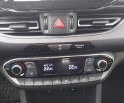 Hyundai i30 1.5 T-GDi mHEV iMT Style