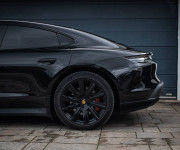 Porsche Taycan S, 1. Majiteľ, Slovenské, Bicolor interiér, Sport Chrono Packet, DPH