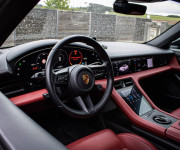 Porsche Taycan S, 1. Majiteľ, Slovenské, Bicolor interiér, Sport Chrono Packet, DPH