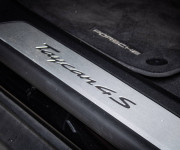 Porsche Taycan S, 1. Majiteľ, Slovenské, Bicolor interiér, Sport Chrono Packet, DPH