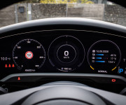 Porsche Taycan S, 1. Majiteľ, Slovenské, Bicolor interiér, Sport Chrono Packet, DPH