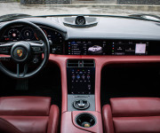Porsche Taycan S, 1. Majiteľ, Slovenské, Bicolor interiér, Sport Chrono Packet, DPH
