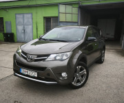 TOYOTA RAV4 . 4x4 AWD