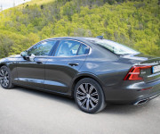 Volvo S60 B5 Inscription 4x4 A/T, 184kW, Slovenské