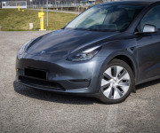 Tesla Model Y Long Range Nelakované, Ryzen, vyhrievaný volant, stierače, DPH
