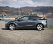 Tesla Model Y Long Range Nelakované, Ryzen, vyhrievaný volant, stierače, DPH