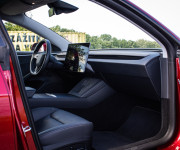 Tesla Model 3 Highland Long Range 93%SOH, Ultra red metalíza, fólie, odpočet