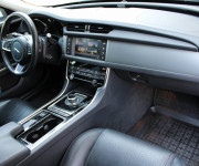Jaguar XF Sportbrake 2.0D I4 180k Portfolio RWD Auto