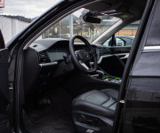 Volkswagen Touareg 3.0 V6 TDI 210kW, Masáž, Webasto, HUD, nočné videnie, softclose, ťažné