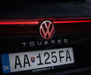 Volkswagen Touareg 3.0 V6 TDI 210kW, Masáž, Webasto, HUD, nočné videnie, softclose, ťažné