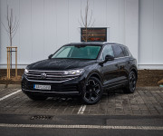 Volkswagen Touareg 3.0 V6 TDI 210kW, Masáž, Webasto, HUD, nočné videnie, softclose, ťažné