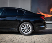 BMW 730d Masáž, Bowers & willkins, Laser svetlá, Head-up