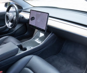 Tesla Model 3 AWD Long range Exclusive