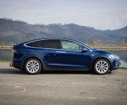 Tesla Model X 75D Free Supercharging SC01, 6 miestna, Ťažné, TOP konfigurácia