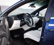 Tesla Model X 75D Free Supercharging SC01, 6 miestna, Ťažné, TOP konfigurácia