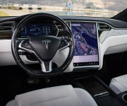 Tesla Model X 75D Free Supercharging SC01, 6 miestna, Ťažné, TOP konfigurácia