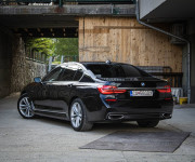 BMW Rad 7 740d xDrive MPacket, Slovenské, natáčacia náprava, masáž, display key, TOP STAV!