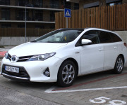 Toyota Auris TOURING SPORTS, 1.8 benzin+hev, 73kw, Automat