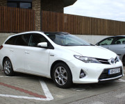 Toyota Auris TOURING SPORTS, 1.8 benzin+hev, 73kw, Automat