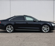 Audi A8 3.0 TDI V6 DPF quattro tiptronic