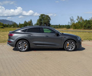 Audi E-tron 55 quattro S line