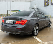 BMW Rad 7 740d