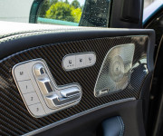 Mercedes-Benz GLS 63S 7m, Akrapovič, Fólia, Keramické brzdy, Soft Close, Masáž