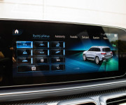 Mercedes-Benz GLS 63S 7m, Akrapovič, Fólia, Keramické brzdy, Soft Close, Masáž