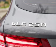 Mercedes-Benz GLC SUV 250 4Matic AT/9