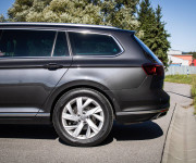 Volkswagen Passat Variant 2.0 TDI DSG 4Motion, Matrix, Masáž, 360 kamera, ACC, DCC, ťažné