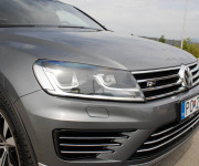 Volkswagen Touareg II 3.0 V6 TDI RLine 4MOTION
