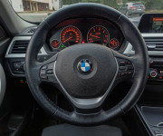 BMW Rad 3 Touring 318d A/T