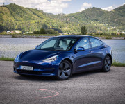 Tesla Model 3 Long Range 4x4 Premium Sound, Biely interiér, odpočet DPH