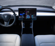 Tesla Model 3 Long Range 4x4 Premium Sound, Biely interiér, odpočet DPH