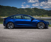 Tesla Model 3 Long Range 4x4 Premium Sound, Biely interiér, odpočet DPH