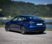 Tesla Model 3 Long Range 4x4 Premium Sound, Biely interiér, odpočet DPH