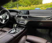 BMW Rad 7 750i xDrive A/T