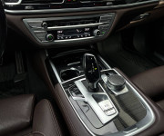 BMW Rad 7 750i xDrive A/T