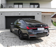 BMW Rad 7 750i xDrive A/T