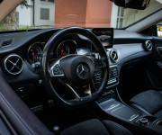 Mercedes-Benz CLA Kupé 180 AMG Line, Slovenské, Night package, Keylles, Apple car play, Kamera
