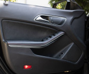 Mercedes-Benz CLA Kupé 180 AMG Line, Slovenské, Night package, Keylles, Apple car play, Kamera