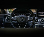 Mercedes-Benz CLA Kupé 180 AMG Line, Slovenské, Night package, Keylles, Apple car play, Kamera